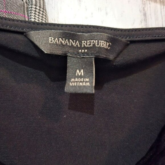 Banana Republic Women's Blouse Size Medium Black Cascading Neckline Long Sleeves - Picture 7 of 12